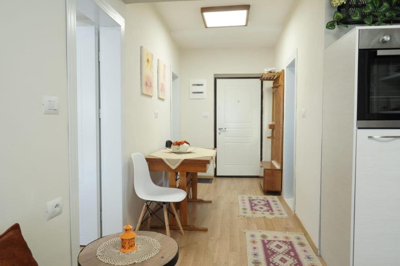 Luka'S Apartment Saranda Zewnętrze zdjęcie